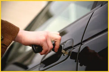 Exclusive Locksmith Service Brookfield, IL 708-401-1087 - 18-car-unlock